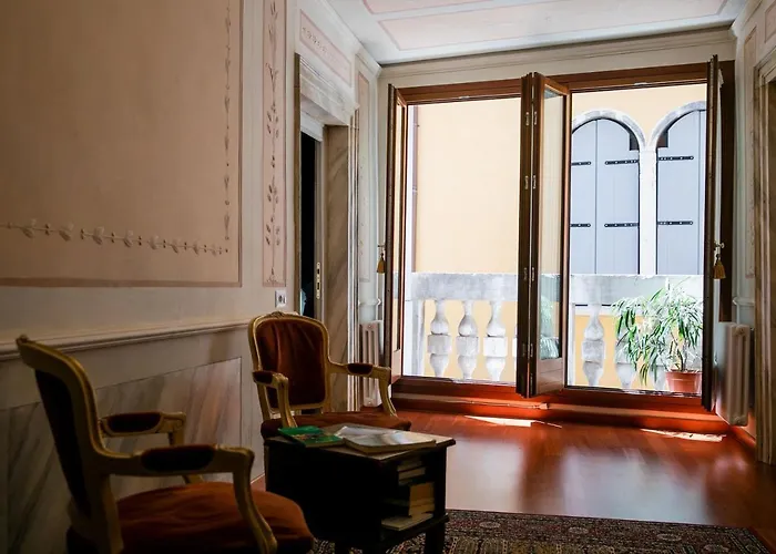 Casa de hóspedes Hidden Gem In 4*